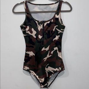 Camp bodysuit top